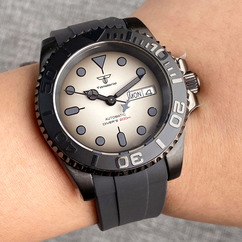 Tandorio 200M Waterproof NH36A - Rubber Strap Diver 评论和价格