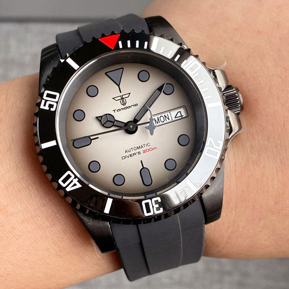 Tandorio 200M Waterproof NH36A - Rubber Strap Diver 评论和价格