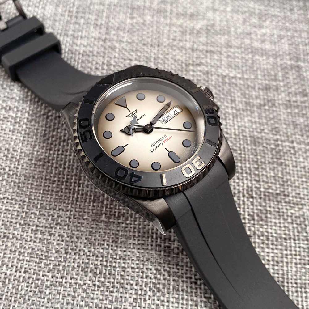 Tandorio 200M Waterproof NH36A - Rubber Strap Diver 评论和价格